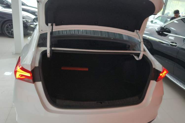 Used Buick Verano 2023 Pro Enjoyment Edition Trunk