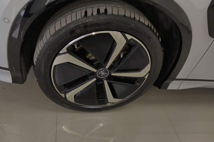 Used BYD Song L EV 2025 Intelligent Driving Version 662 km LiDAR Excellence Edition