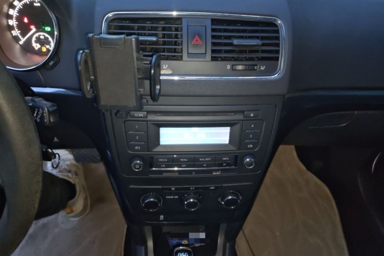 Used Skoda Yeti 2016 1.4TSI DSG Advanced Edition Audio And AC Panel