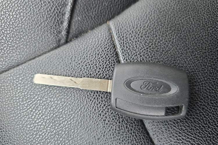 Used Ford EcoSport 2013 1.5L Automatic Fashion Model Vehicle Key
