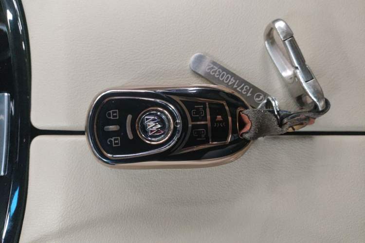 Used Buick GL8 2023 ES Lu Zun Deluxe Model Vehicle Key