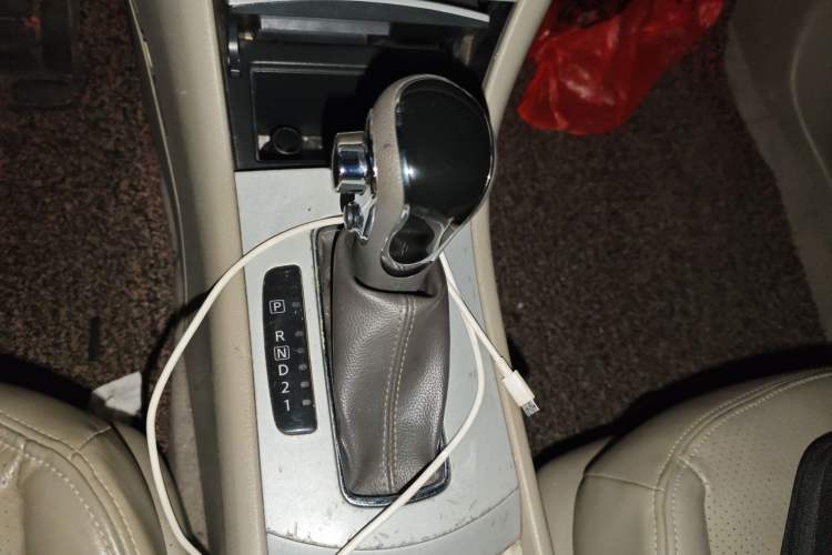 Used Dongfeng Aeolus A60 2012 1.6L Automatic Prestige Model