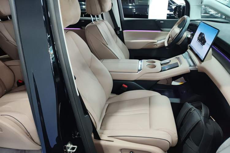 Used XPeng X9 2024 702 Ultra-Long Range Max