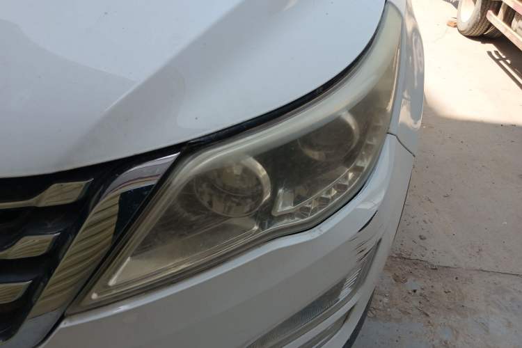 Used Baojun 560 2015 1.8L manual Comfort trim level
