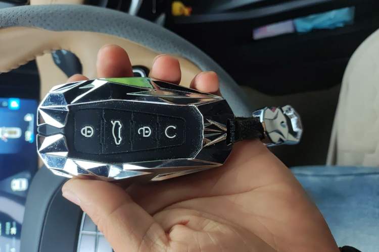 Used Geely Auto Haoyue L 2023 2.0T DCT Flagship Version
