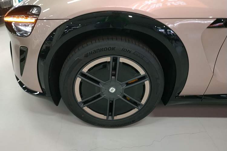 Used Xiaomi Auto YU7 2025 Ultra-Long Range Rear-Wheel Drive Version
