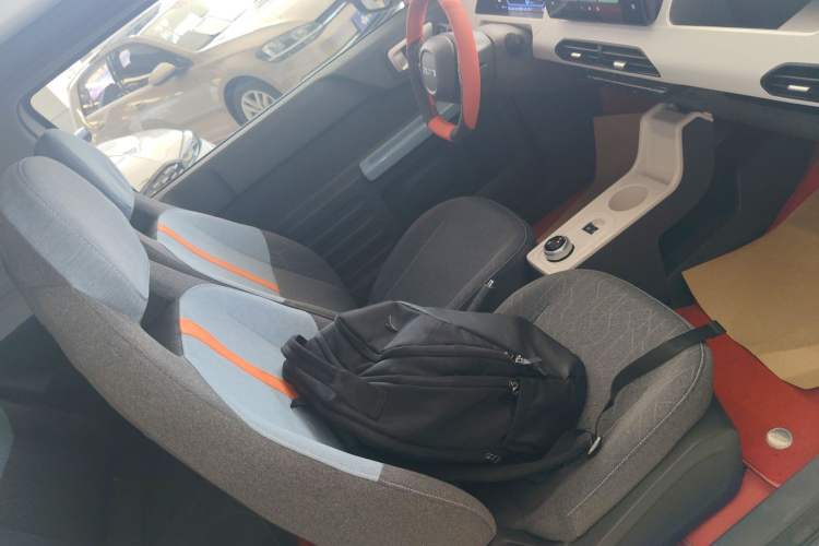 Used Geely Galaxy Panda 2024 Panda Mini 200km Endurance Bear Right Front Seat