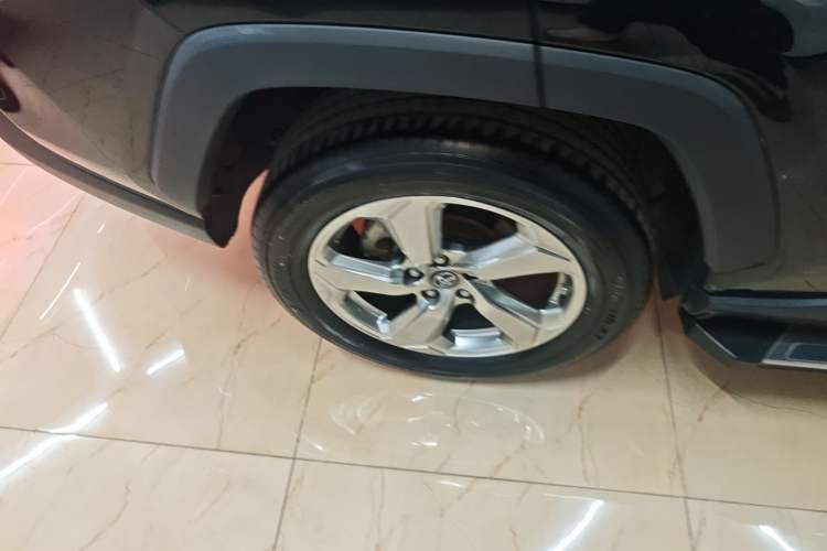 Used Toyota RAV4 2022 2.0L CVT Two-Wheel Drive Fashion Edition
