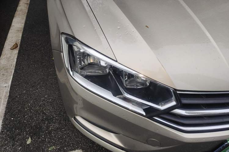 Used Volkswagen Bora 2016 1.6L Automatic Fashion Model
