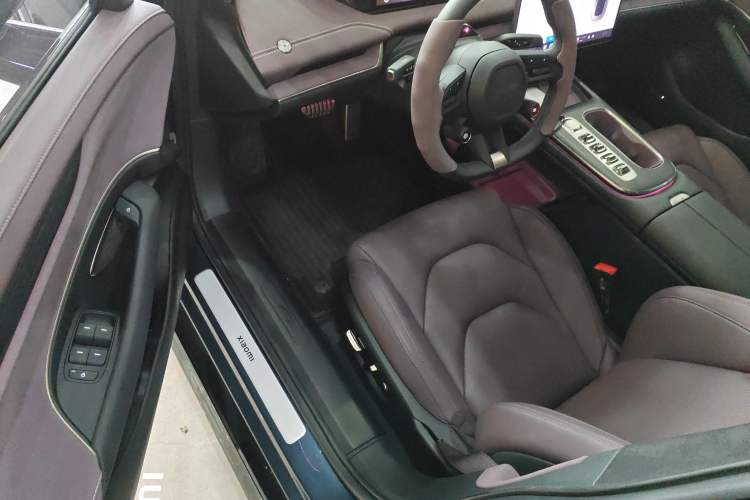 Used Xiaomi Auto SU7 2024 Four-Wheel Drive Ultra-Long Range Advanced Intelligent Driving Max Edition