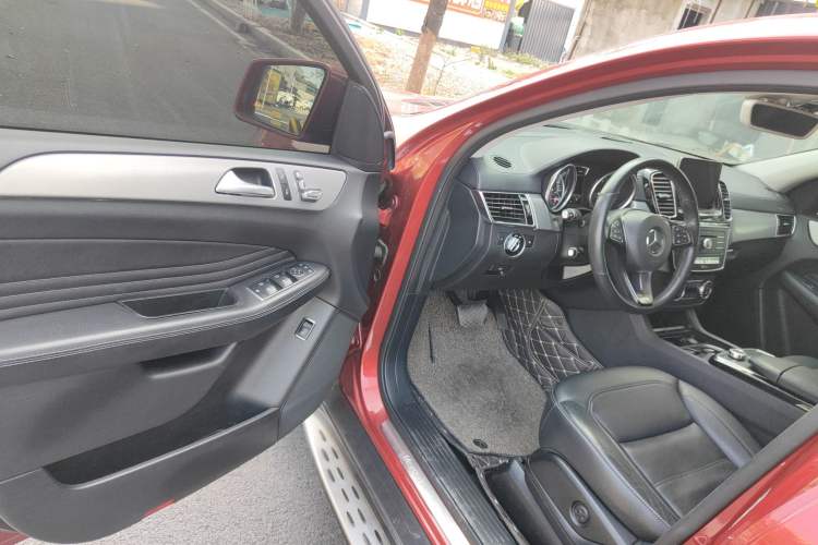 Used Mercedes-Benz GLE Coupe 2018 GLE 400 4MATIC Coupe SUV