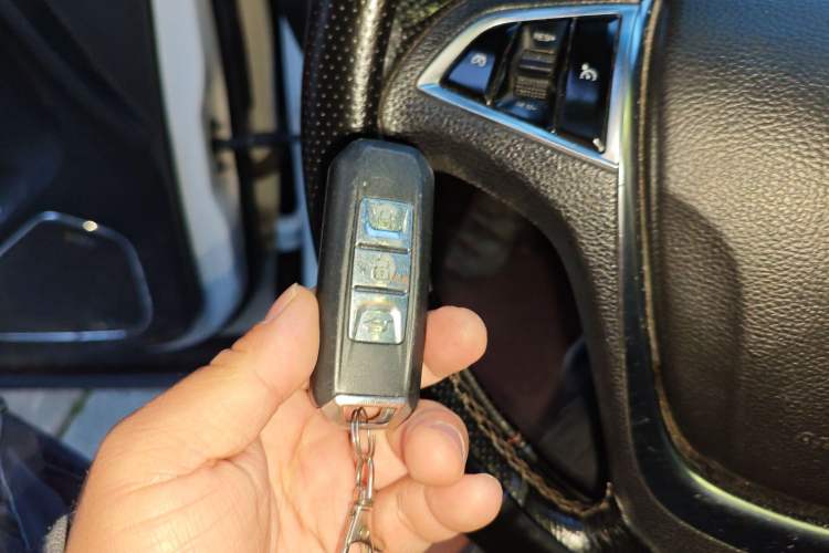 Used Baojun 560 2017 Rhythmic Edition 1.8L iAMT Prestige Model Vehicle Key