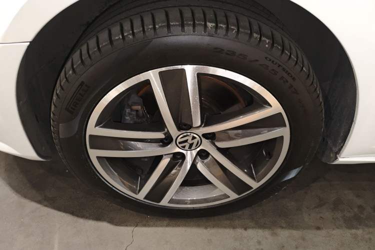 Used Volkswagen FAW-Volkswagen CC 2013 2.0 TSI Luxury Model
