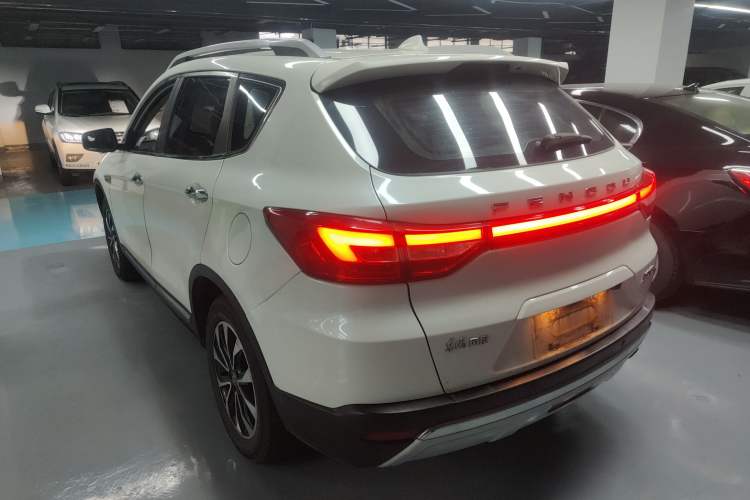 Used Dongfeng Fengdu MX5 2016 1.4T Manual Luxury Edition