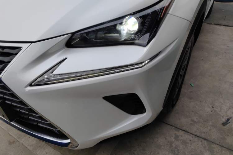 Used Lexus NX 2017 300 Front-Wheel-Drive Limited Edition Left Front Headlight