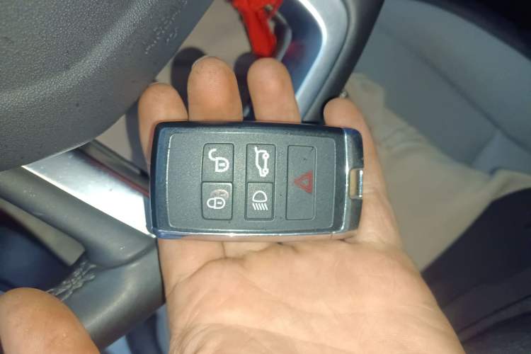 Used Land Rover Range Rover Evoque 2020 249 PS R-DYNAMIC SE Sport Technology Edition
