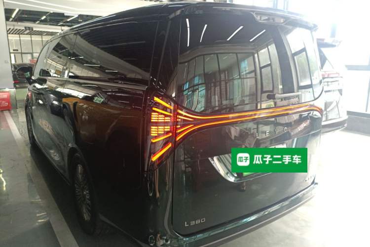 Used Geely Galaxy LEVC L380 2025 805 km Flagship Version All-Wheel Drive