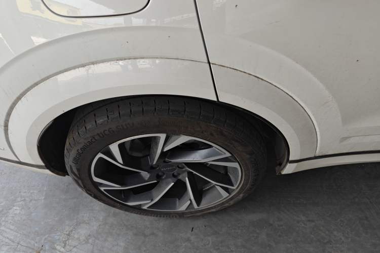 Used Lynk & Co 09 2021 2.0T Halo Six-Seater