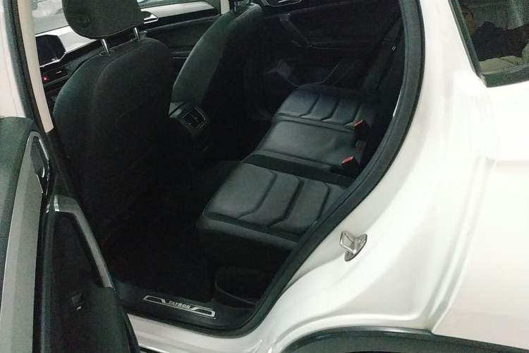 Used Volkswagen Tayron 2019 330TSI Two-Wheel Drive Luxury Model China VI Standard