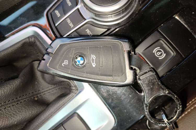 Used BMW 1 Series 2019 118i M Sport Package Vehicle Key