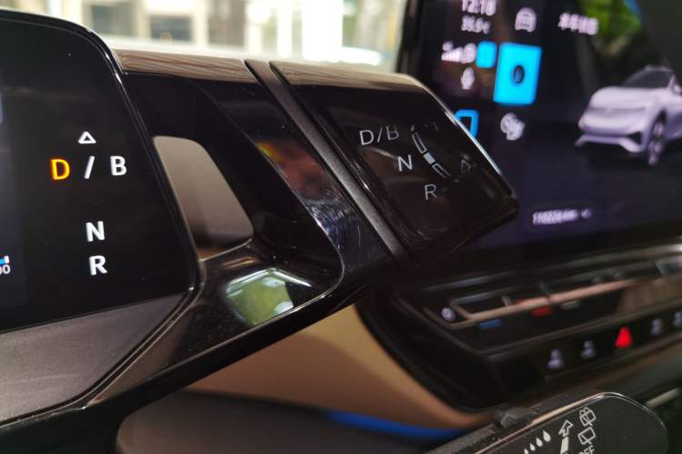 Used Volkswagen ID.4 X 2021 Pro Smart Long-Range Edition Gear Lever