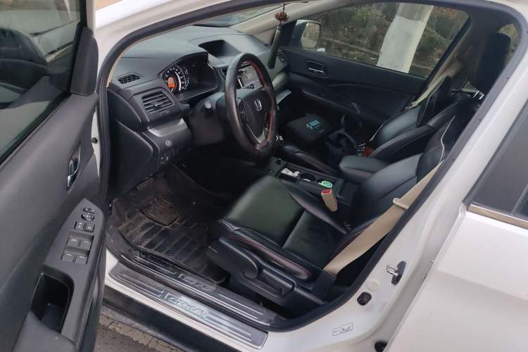 Used Honda CR-V 2016 2.0L two-wheel drive Urban Edition