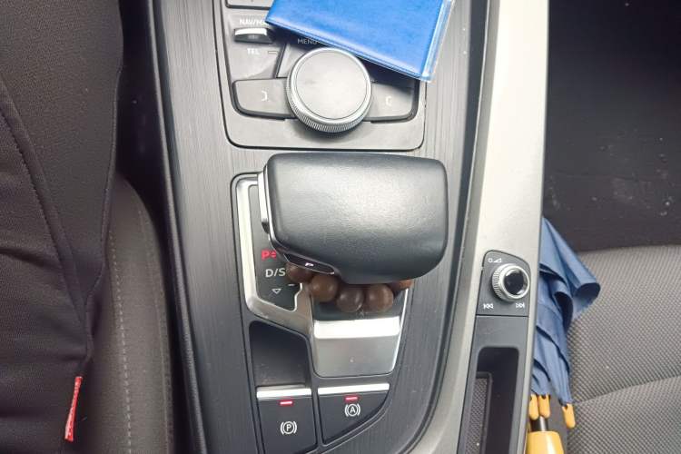 Used Audi A4L 2019 40 TFSI Ambition China VI
