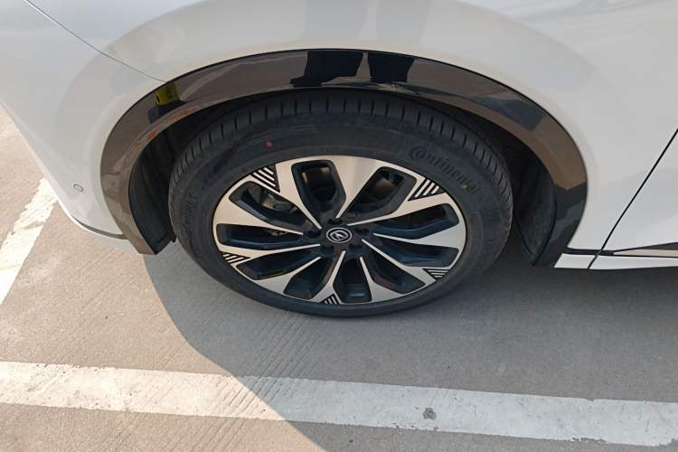 Used CHANGAN CS75 PLUS 2025 4th Generation UItra 2.0T New Blue Whale Smart Intelligent Powertrain Version