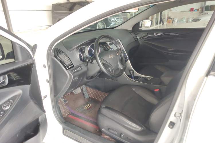 Used Hyundai Sonata 2014 2.0L Automatic Luxury Edition