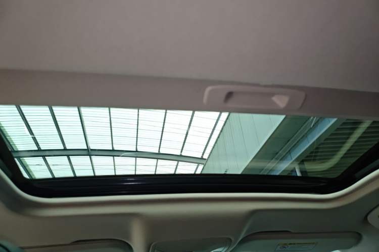 Used Hongqi H5 2022 Classic Model 1.8T Automatic Smart Connect Flagship Edition