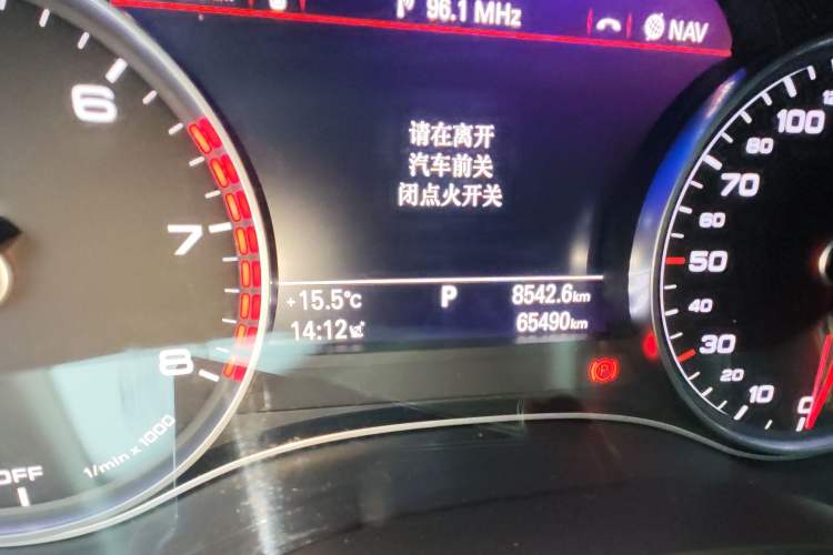 Used Audi A6L 2018 30th Anniversary Edition 45 TFSI quattro Luxury Model Odometer Close Up