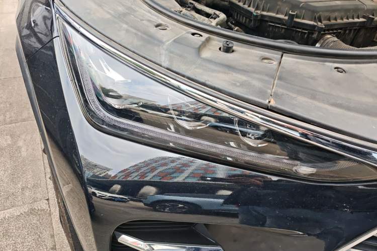 Used BYD Tang New Energy 2018 DM 2.0T All-Wheel Drive Smart Connect Advanced Model 7 Seats China V Emission Standard