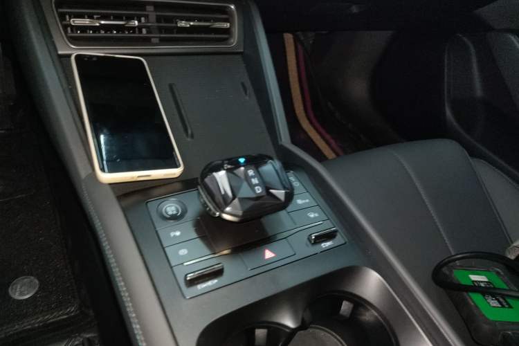 Used BYD Qin L 2025 DM-i Smart Drive 80KM Leading Model