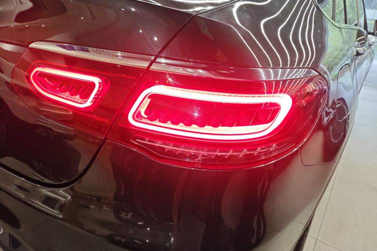 Used Mercedes-Benz GLC Coupe 2020 GLC 260 4MATIC Coupe SUV