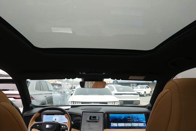 Used Geely Galaxy L7 2023 1.5T 115 km Starship