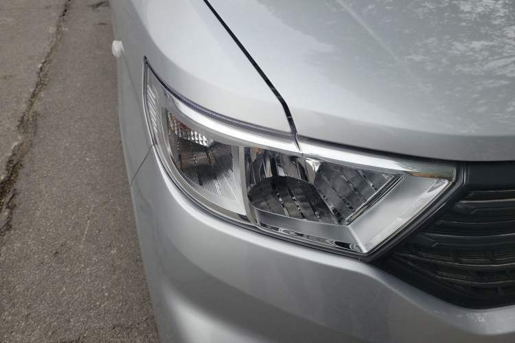 Used Wuling Hongguang V 2022 1.5L Jingqu Edition Electric-Assist LAR