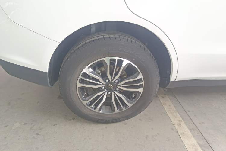 Used Geely Auto Vision X6 2016 1.3T CVT Flagship Model Right Rear Wheel Hub