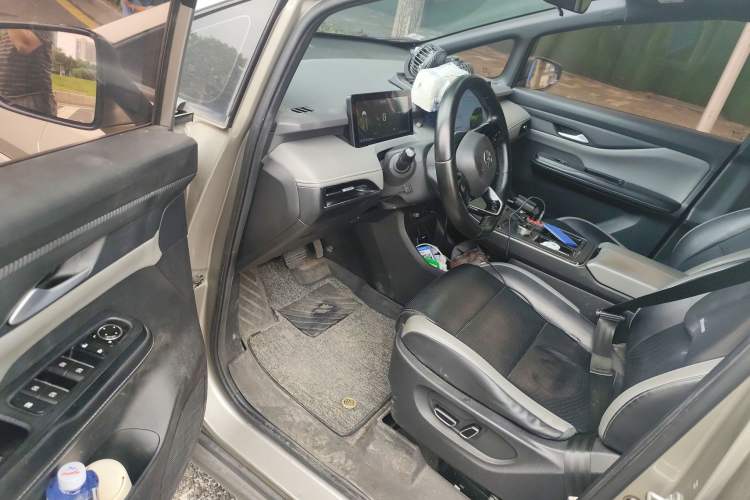 Used Hycan Z03 2022 620 km Range Trendy Cool Version 160 kW 76.8 kWh