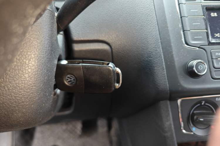 Used Volkswagen Polo 2016 1.6L Automatic Comfort Model Vehicle Key