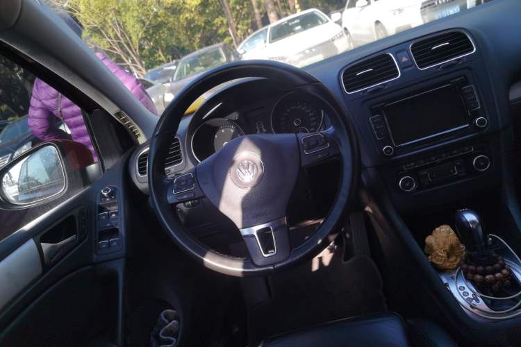 Used Volkswagen Golf 2012 1.4TSI Automatic Luxury Edition
