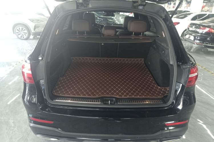 Used Mercedes-Benz GLC 2018 Facelifted GLC 260 4MATIC Dynamic Edition