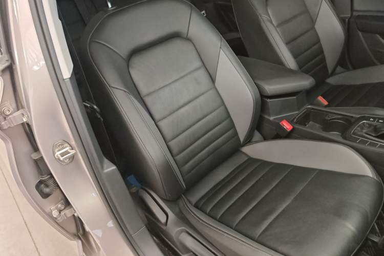 Used Volkswagen Sagitar 2020 280TSI DSG Comfort Version China VI Standard Right Front Seat