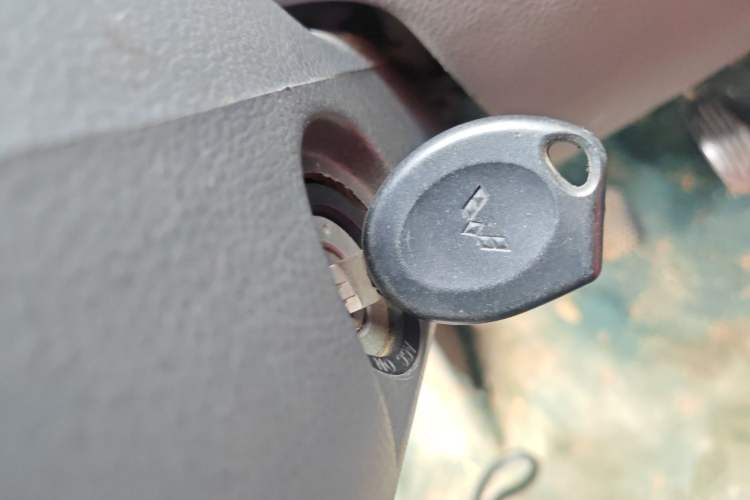 Used BAIC Weiwang 306 2011 1.3L Comfort version 7 seats Vehicle Key