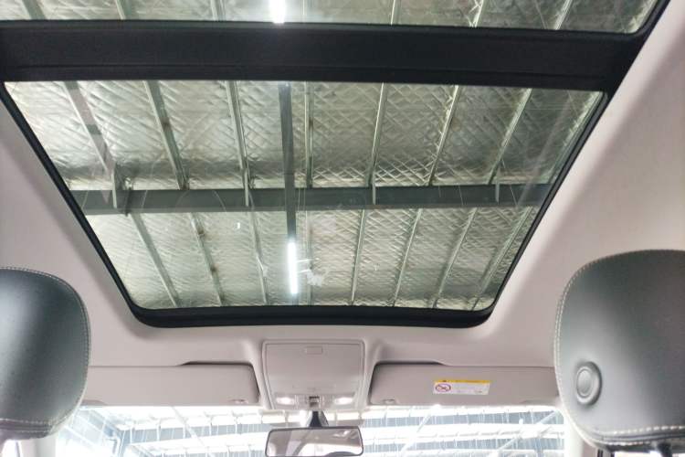 Used Volkswagen Tiguan L 2021 330TSI Automatic Two-Wheel Drive Smart Edition Headliner