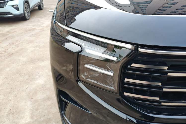 Used Ford Edge 2025 Escape L 2.0T EcoBoost Two-Wheel Drive 7-Seater Luxury Model Right Front Headlight