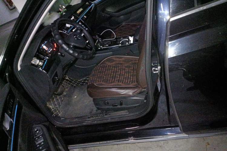 Used Volkswagen Phideon 2016 380TSI Two-Wheel-Drive Luxury Edition