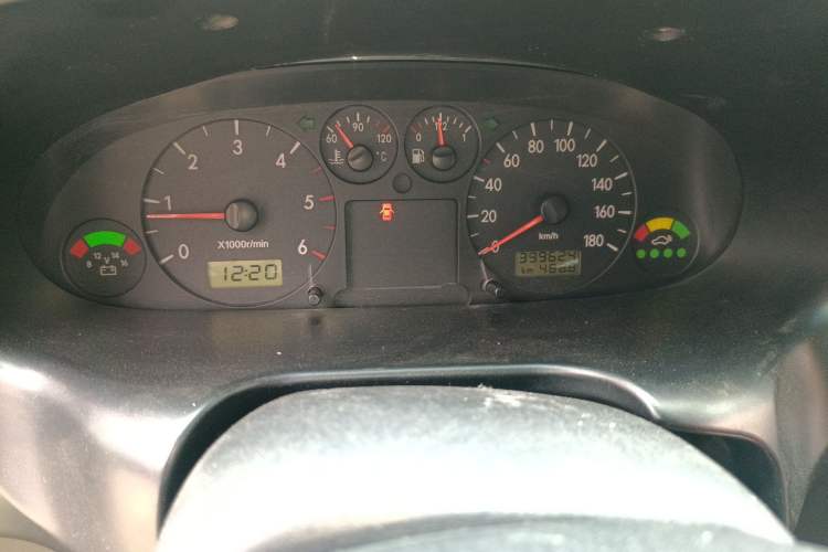 Used JAC Group Refine 2011 2.8T Shuttle Diesel Standard Version HFC4DA1-2B1
