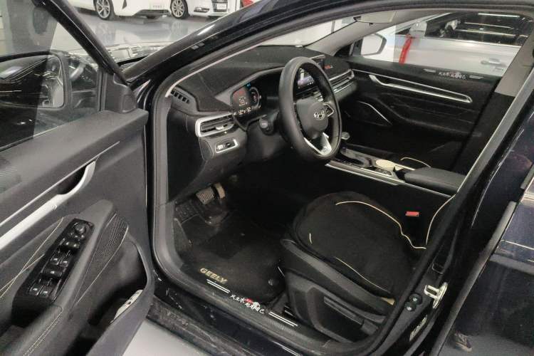 Used Geely Auto Emgrand 2022 4th Generation 1.5L CVT Luxury Model
