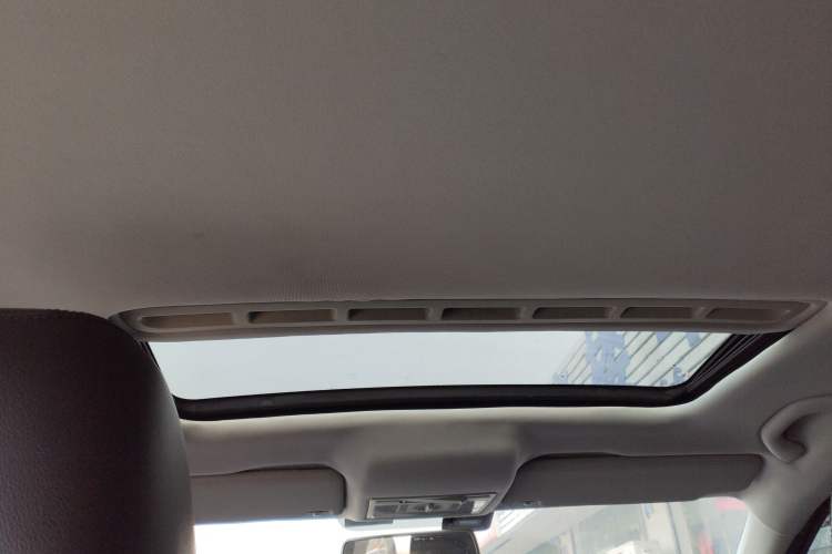 Used Volkswagen Santana 2013 1.6L Automatic Comfort Edition