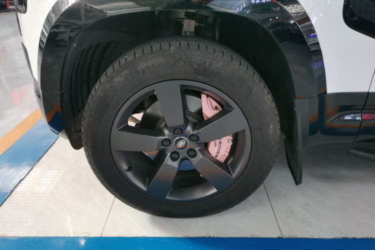 Used Land Rover Defender 2023 90 3.0T P400 XS
